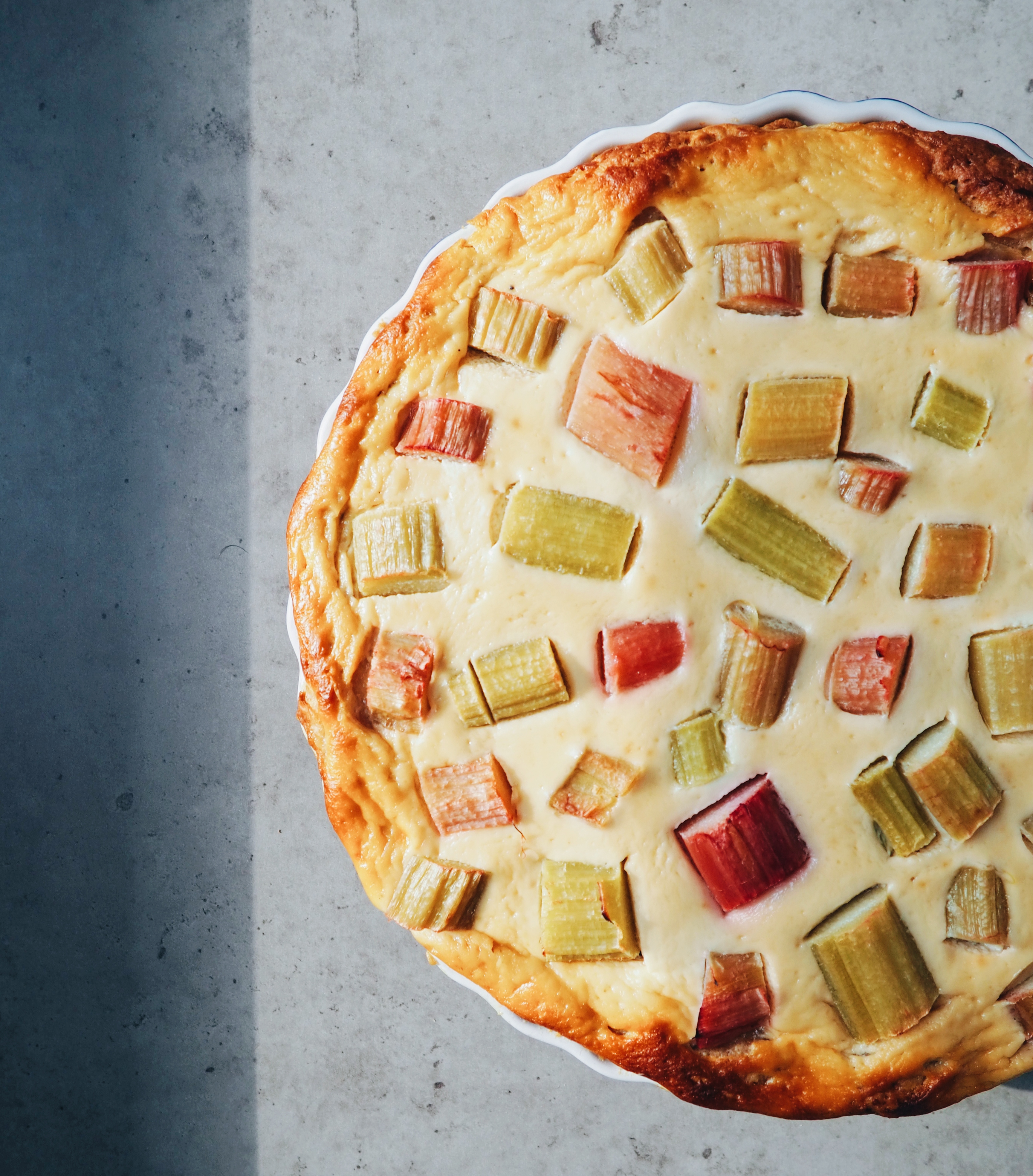 hapankaali raparperipiirakka