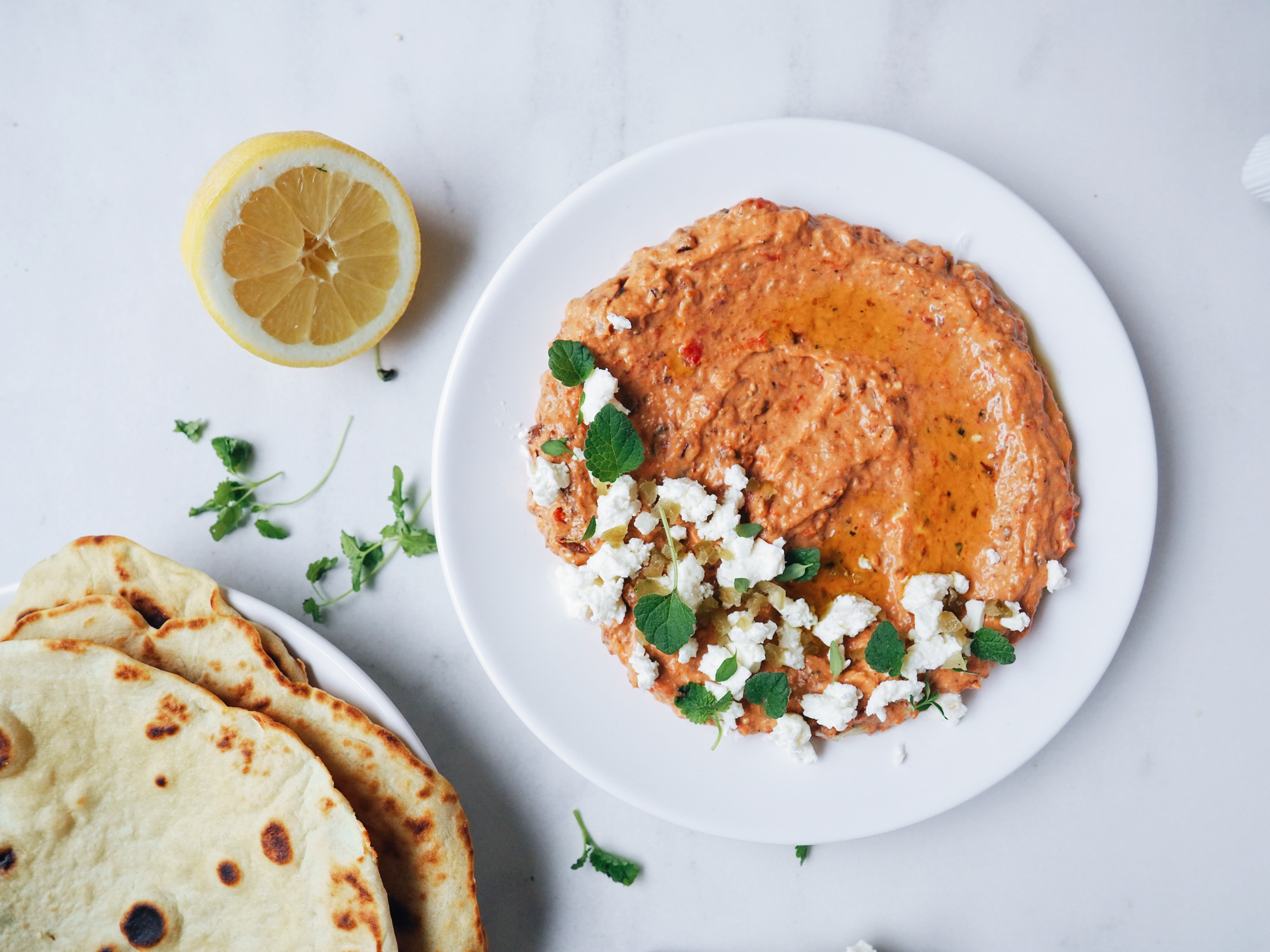 paahdettu paprika-fetadippi