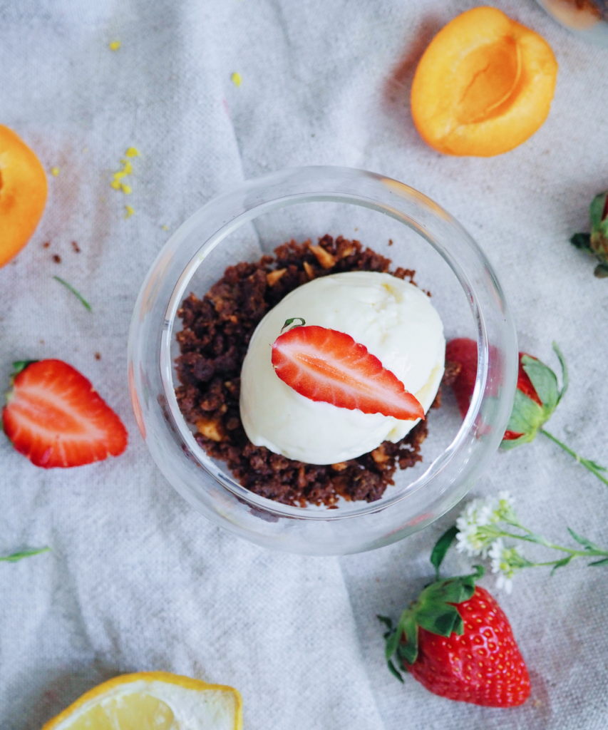 frozen yoghurt jogurttijäätelö