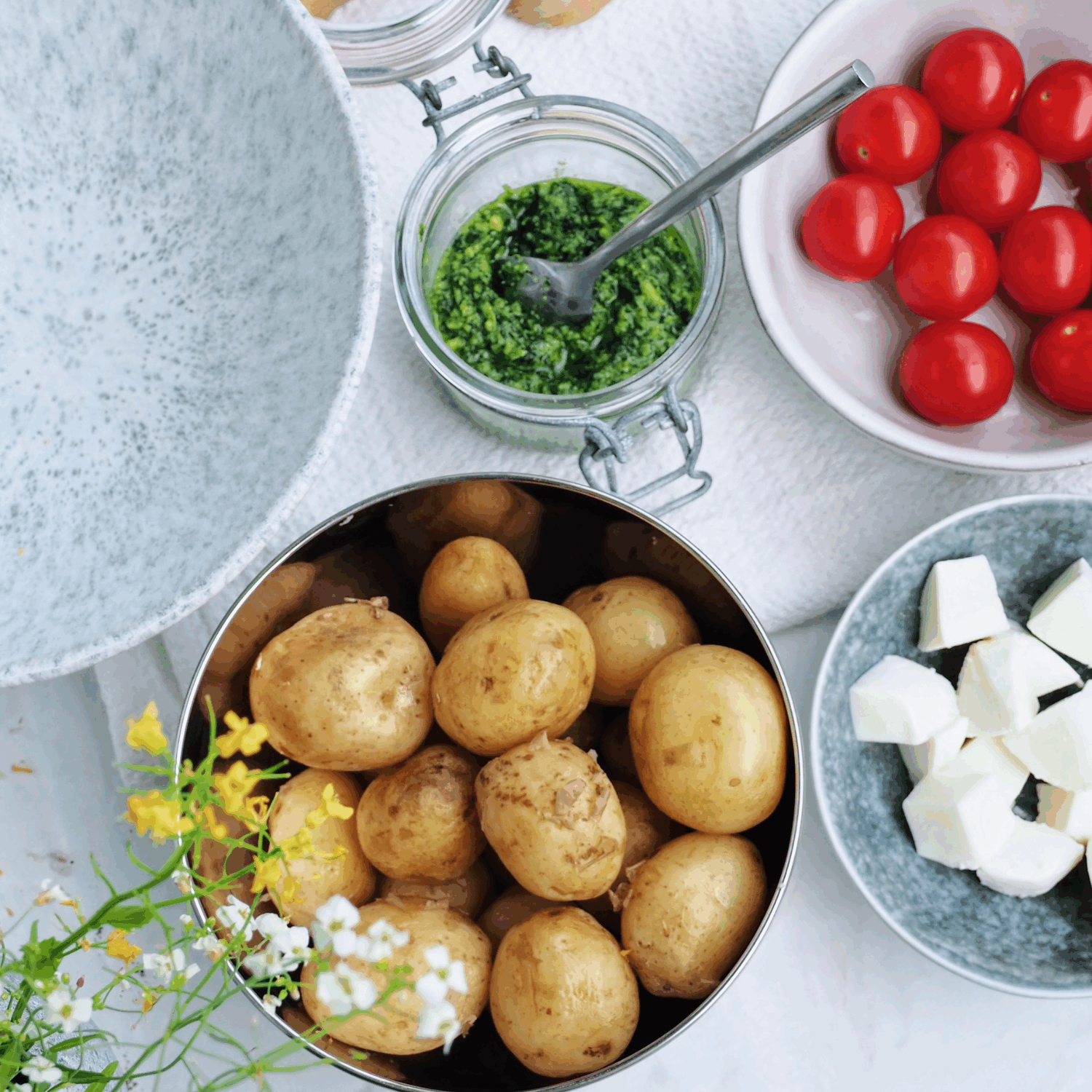 pesto-perunasalaatti