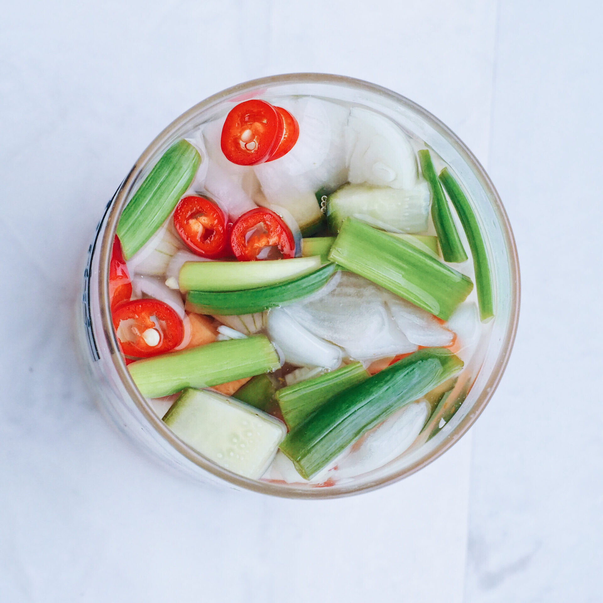 aasialaiset pikkelöidyt kasvikset